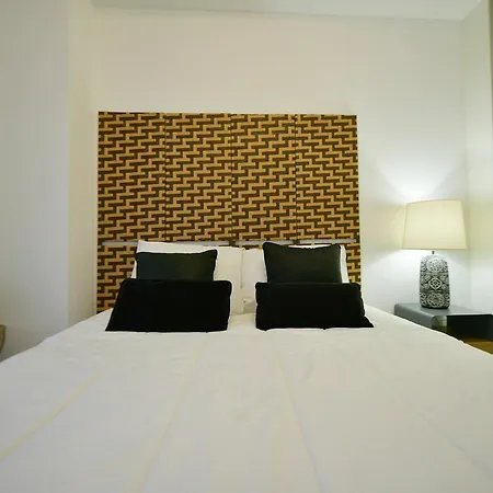 M Apartment *