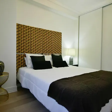 Apartment M *